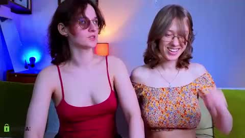 Snapshot of jitoon_exe chatting on July 2026 05:17:02 PM Hey Guys We are Julia ginger Tina brunette online show from July 2026 05:17:02 PM