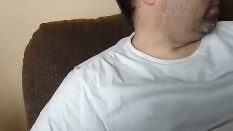 Snapshot of jj350ss chatting on March 2025 03:40:01 PM jj350ss online show from March 2025 03:40:01 PM