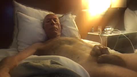 Snapshot of jlk7777 chatting on March 2025 01:19:02 PM jlk7777 online show from March 2025 01:19:02 PM