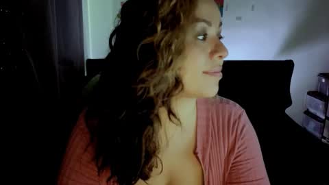 Johana              online show from February 2026 06:06:01 PM