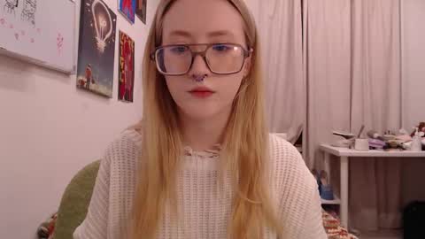 joan_kiss online show from October 2025 03:11:02 PM