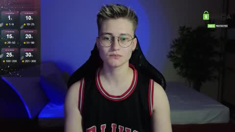 Snapshot of joan_night chatting on September 2025 06:08:02 PM J online show from September 2025 06:08:02 PM