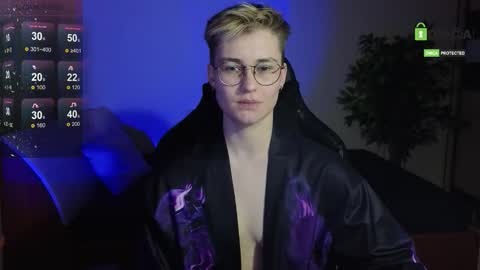 Snapshot of joan_night chatting on November 2025 07:48:02 PM J online show from November 2025 07:48:02 PM