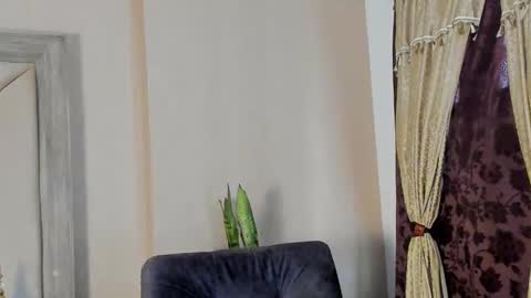 JOAN SAENZ online show from February 2025 07:10:02 PM