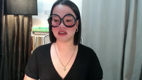 Joana online show from September 2025 07:58:01 PM