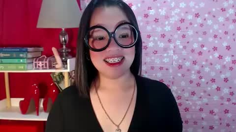 Joana online show from October 2025 07:14:01 PM