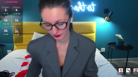 Joan online show from February 2026 02:53:01 AM