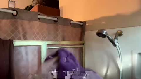 Sean online show from November 2025 09:57:02 PM