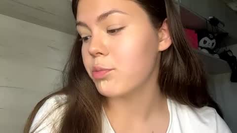 Snapshot of jodeesolarz chatting on May 2026 10:11:01 AM Mila online show from May 2026 10:11:01 AM