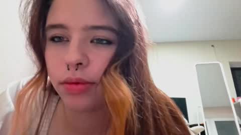 Snapshot of jodeewire chatting on November 2025 06:41:02 PM Jody online show from November 2025 06:41:02 PM