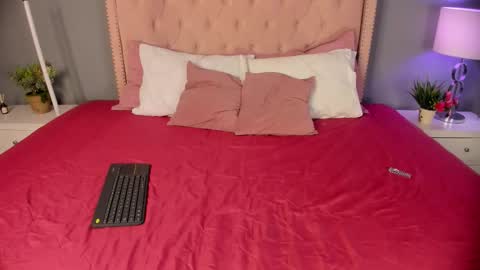 Emma  Joe online show from December 2025 04:33:02 AM