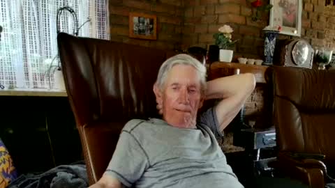johan7 heet online show from June 2026 05:28:01 PM