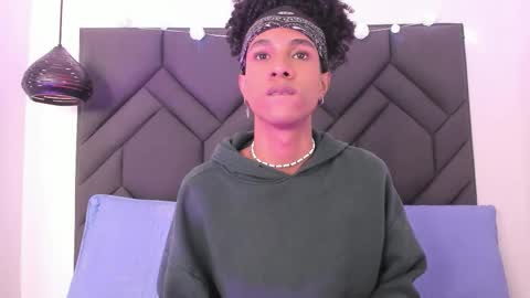 Johan  online show from December 2025 05:33:02 PM