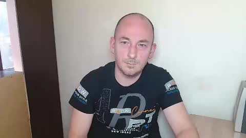 Johan online show from February 2026 12:48:02 PM