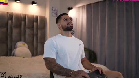 john online show from November 2025 10:43:02 PM