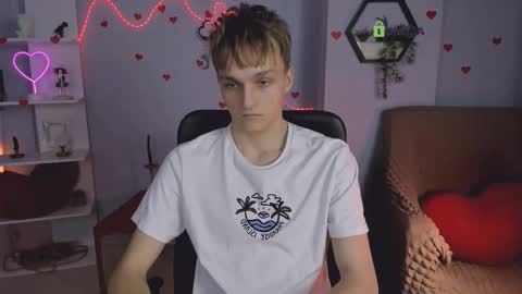 Snapshot of john_lik chatting on March 2026 10:21:01 AM John online show from March 2026 10:21:01 AM