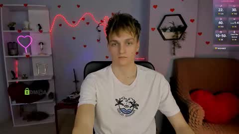 Snapshot of john_lik chatting on March 2026 01:28:01 PM John online show from March 2026 01:28:01 PM