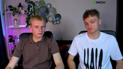 Snapshot of john_lik chatting on April 2026 12:39:02 PM John online show from April 2026 12:39:02 PM