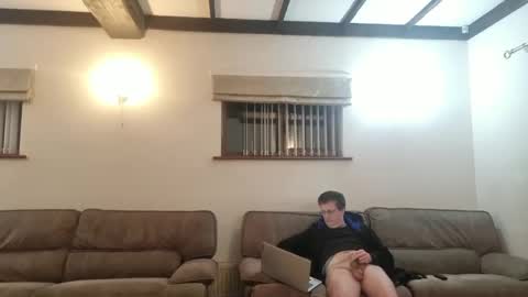 johnathan_stuart33 online show from February 2026 11:36:02 PM