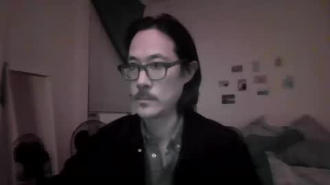 Johnee online show from November 2025 09:31:02 AM