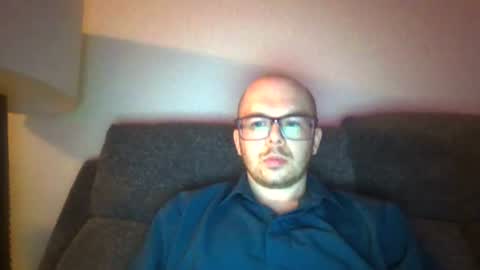 Snapshot of johngee5183456789 chatting on July 2026 01:40:01 AM Thedude online show from July 2026 01:40:01 AM