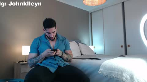 Snapshot of johnklleyn chatting on April 2026 06:53:02 PM john online show from April 2026 06:53:02 PM