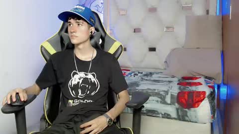 johnny_cagee online show from September 2025 03:50:02 AM