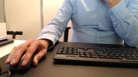 johnny_walker14 online show from October 2025 03:58:01 PM