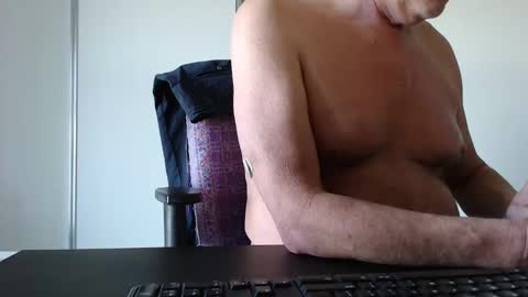 johnny_walker14 online show from April 2026 11:03:02 AM