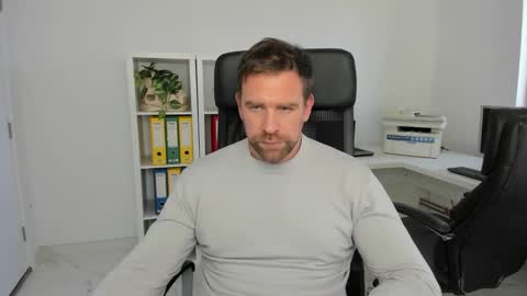 johnnydough82 online show from December 2024 08:30:01 AM