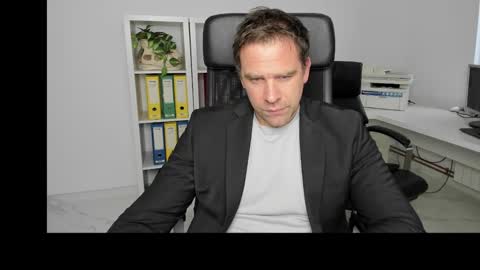 johnnydough82 online show from December 2024 01:42:02 PM