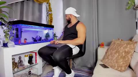 JOHNNY online show from December 2024 12:28:02 AM