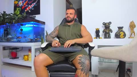 JOHNNY online show from December 2025 12:18:01 AM