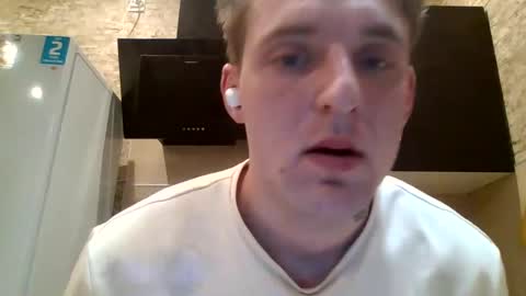 johny27 online show from December 2024 05:26:02 PM