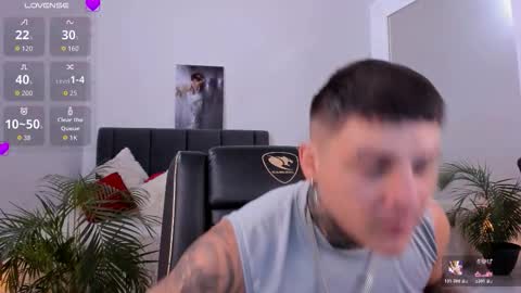 Johny online show from October 2025 06:31:02 PM