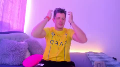 Snapshot of johnycooper08 chatting on July 2026 12:33:02 PM johnycooper08 online show from July 2026 12:33:02 PM