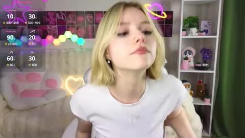 Paula online show from March 2025 02:52:01 AM