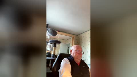 jojo60000529566 online show from December 2025 03:18:02 PM