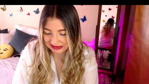 Jolie Mature online show from September 2025 09:03:02 PM