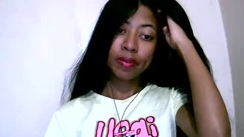 Snapshot of joliekah27 chatting on June 2026 08:44:01 PM joliekah27 online show from June 2026 08:44:01 PM