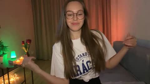 jolly_dollyy online show from March 2026 06:24:02 PM