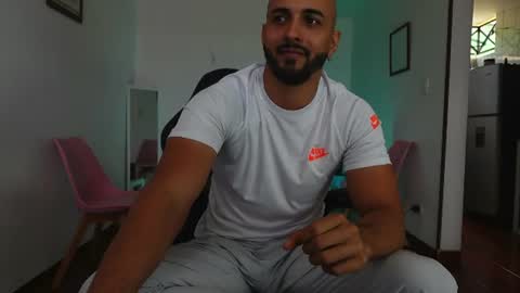 Snapshot of jon_bukowski chatting on July 2026 04:46:02 PM Jon online show from July 2026 04:46:02 PM