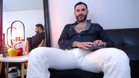  JONAS BEARD  online show from January 2025 11:06:01 PM