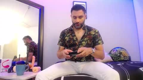  JONAS BEARD  online show from November 2025 03:16:01 PM