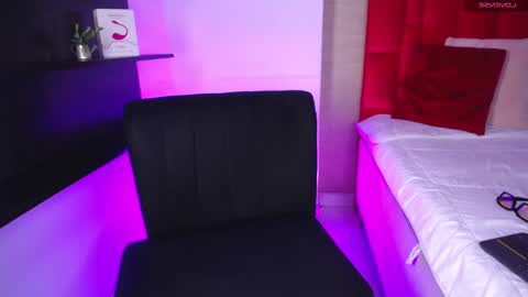 Jonas  online show from March 2026 04:37:01 AM