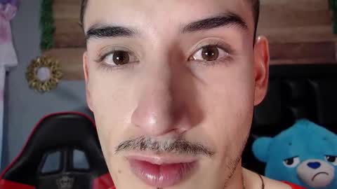 jonathancast08 online show from March 2025 05:08:01 AM