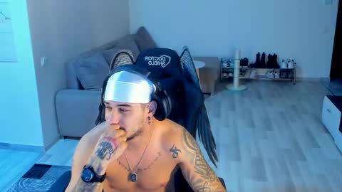 jonnyporn1 online show from October 2025 07:46:02 PM
