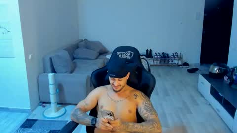 jonnyporn1 online show from November 2025 10:42:02 PM