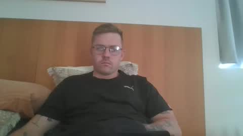 jonoy1995 online show from February 2025 04:03:02 AM