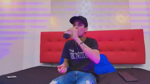 jordanandandrew online show from November 2025 09:30:02 PM